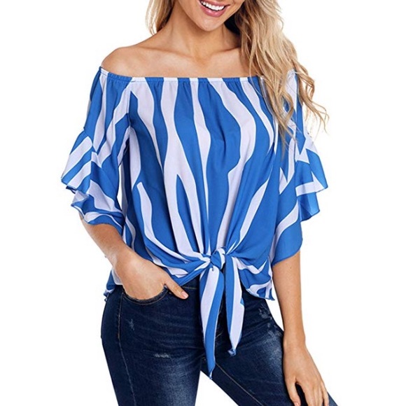 Beautiful woman off shoulder top blouse - Picture 3 of 8